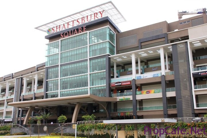 Shaftsbury square