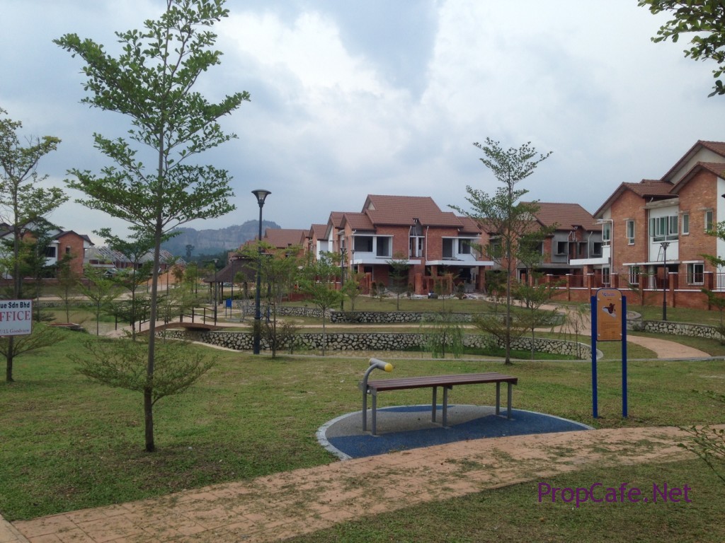 lush landscape, first in Sg Long