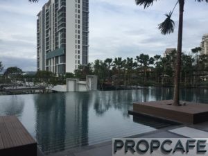 Tropicana_avenue_pool